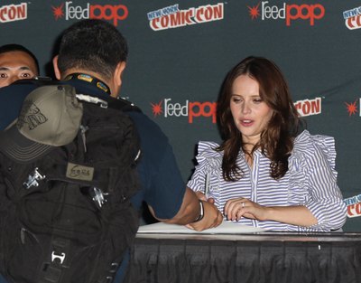 Felicity Jones Poster 2789706