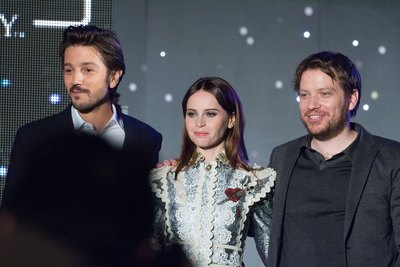Felicity Jones Poster 2848037