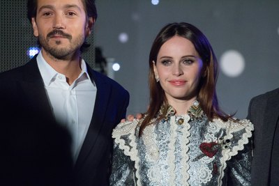 Felicity Jones Poster 2848041