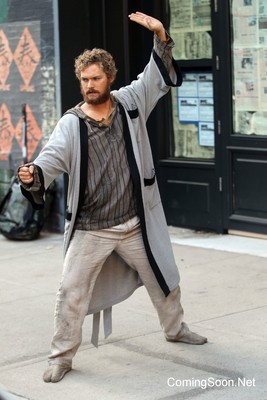 Finn Jones Poster 2696890