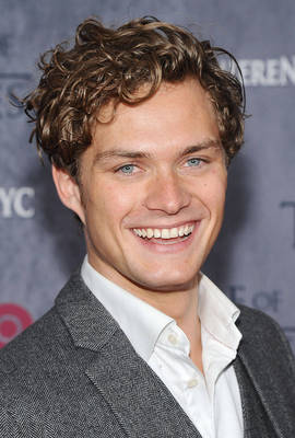 Finn Jones Poster 2696905