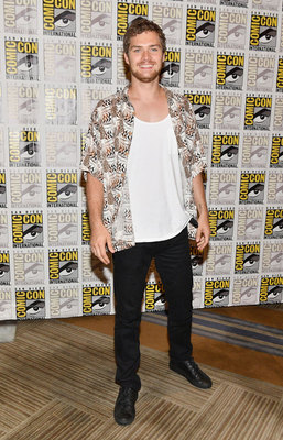 Finn Jones Poster 2984746
