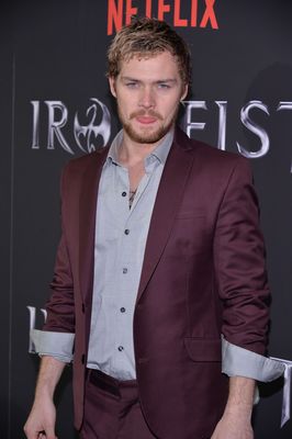 Finn Jones Poster 2984750