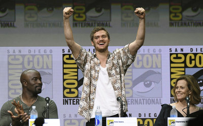 Finn Jones Poster 2984753