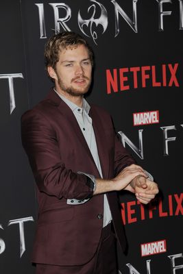 Finn Jones Poster 2984808