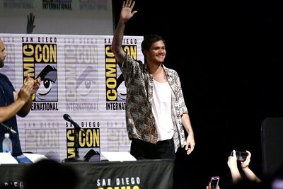 Finn Jones Poster 2984831