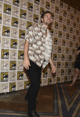 Finn Jones Poster 2984845