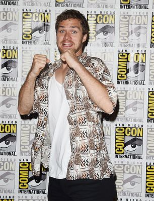 Finn Jones Poster 2984854