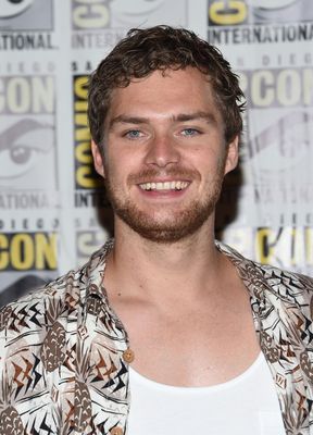 Finn Jones Poster 2984921