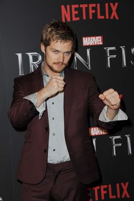 Finn Jones Poster 2984931