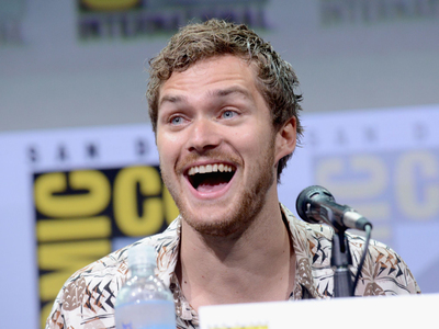 Finn Jones Poster 2984943