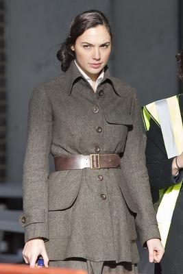 Gal Gadot Poster 2698980