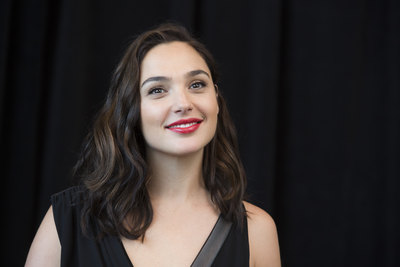 Gal Gadot Poster 2861704