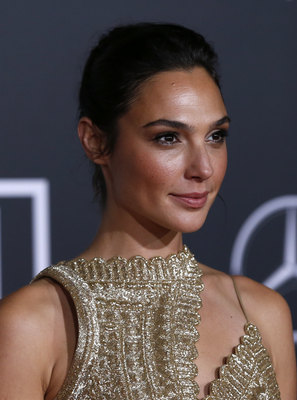 Gal Gadot Poster 2862367