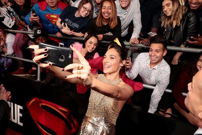 Gal Gadot Poster 2911156