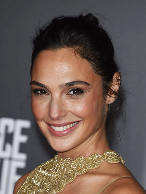 Gal Gadot Poster 2911179