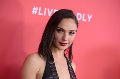 Gal Gadot Poster 3005474
