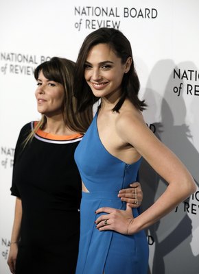 Gal Gadot Poster 3181437