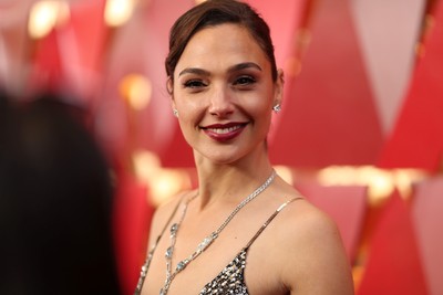 Gal Gadot Poster 3235624