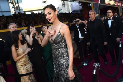 Gal Gadot Poster 3235625