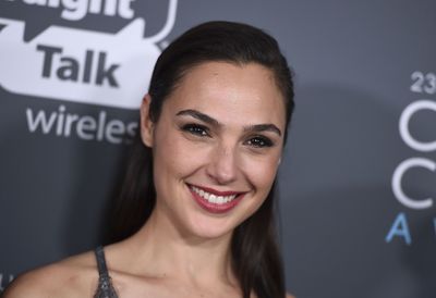 Gal Gadot Poster 3733618