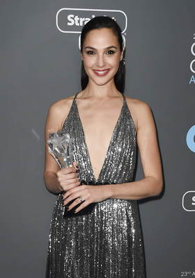 Gal Gadot Poster 3733704