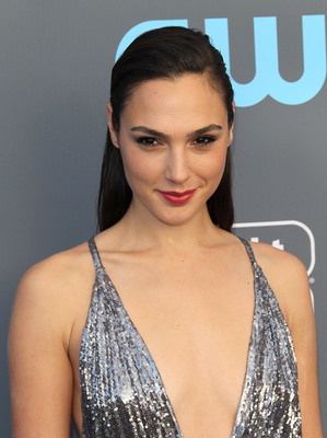 Gal Gadot Poster 3733746