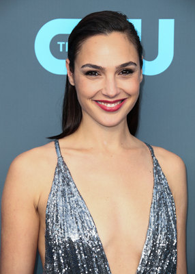 Gal Gadot Poster 3733775