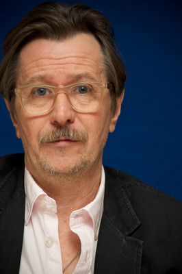 Gary Oldman Poster 2330160