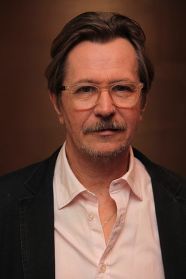 Gary Oldman Poster 2437760