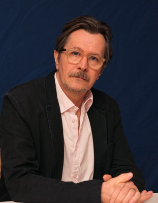 Gary Oldman Poster 2437763