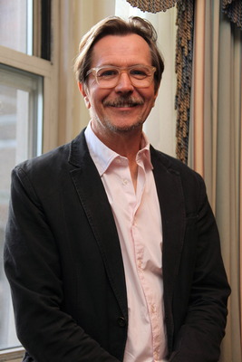 Gary Oldman Poster 2445476