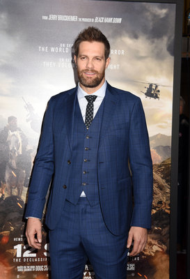 Geoff Stults Poster 2967292