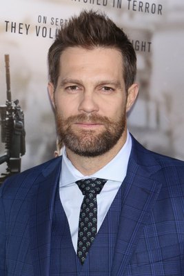 Geoff Stults Poster 2967293