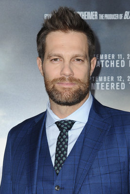 Geoff Stults Poster 2967305