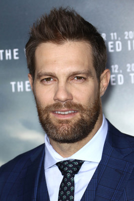 Geoff Stults Poster 2967311