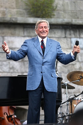 George Bennett Poster 3704486