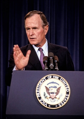 George Bennett Poster 3704540