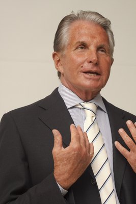 George Hamilton Poster 2267981