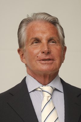 George Hamilton Poster 2267984