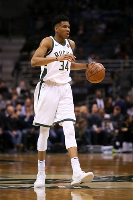Giannis Antetokounmpo Poster 3369674