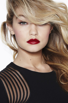 Gigi Hadid Poster 2479548