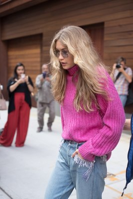 Gigi Hadid Poster 2883374