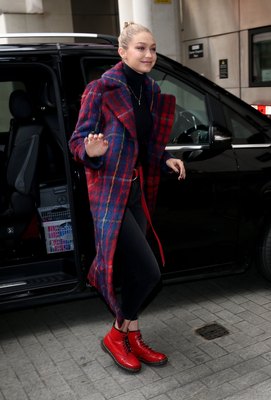 Gigi Hadid Poster 2883414