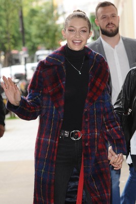 Gigi Hadid Poster 2883465