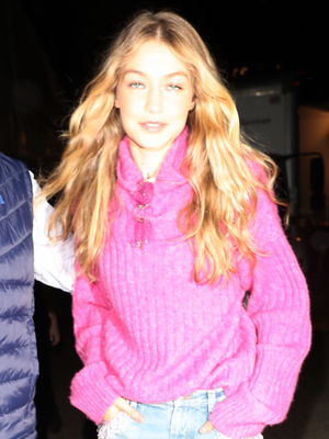 Gigi Hadid Poster 2883536