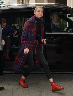 Gigi Hadid Poster 2883546