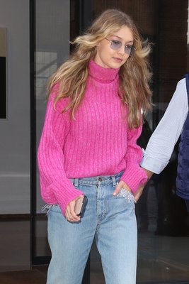 Gigi Hadid Poster 2883550