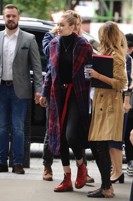 Gigi Hadid Poster 2883556