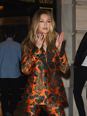 Gigi Hadid Poster 2883704